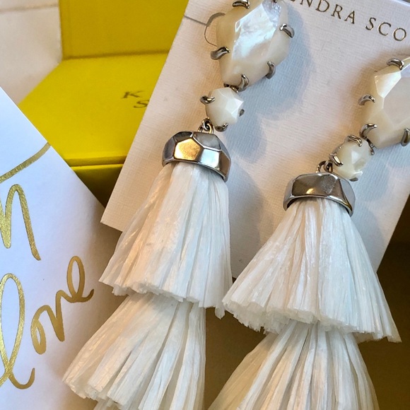 Kendra Scott Jewelry - NWT Kendra Scott Denise Earrings White And Silver!
